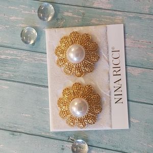 Nina Ricci Pearl Earrings